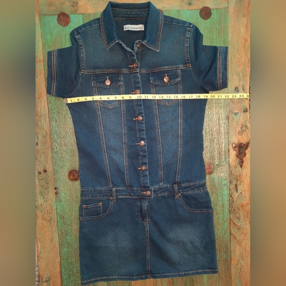 Denim, metal button-down dress size medium, stretchy, excellent used condition - Picture 7 of 8